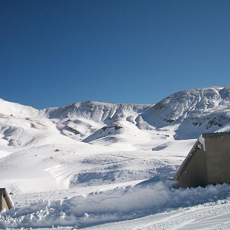 ליצאנו אין בלוודרה Hotel Everest מראה חיצוני תמונה