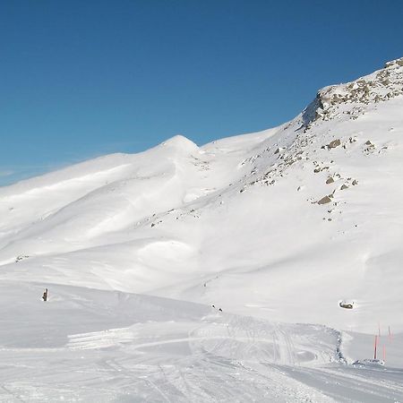 ליצאנו אין בלוודרה Hotel Everest מראה חיצוני תמונה